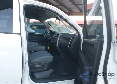 2017 Ram 1500 Express 4X2 6'4 Box from USA, damaged, VIN 1C6RR6FG2HS615516